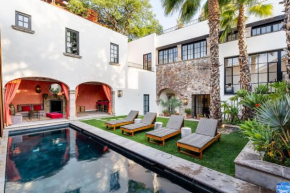 Villa Garita, 6BR Designer Villa with Heated Pool in Centro